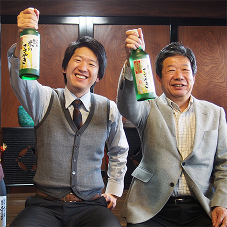 取締役会長 4代目　本田眞一郎(右) 代表取締役社長 5代目    本田 龍祐(左)