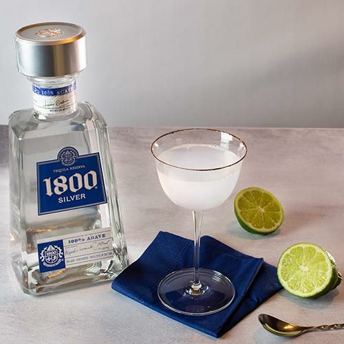 クエルボ 1800 シルバー ＜正規品＞ 750ml 40度 テキーラ アサヒ Jose